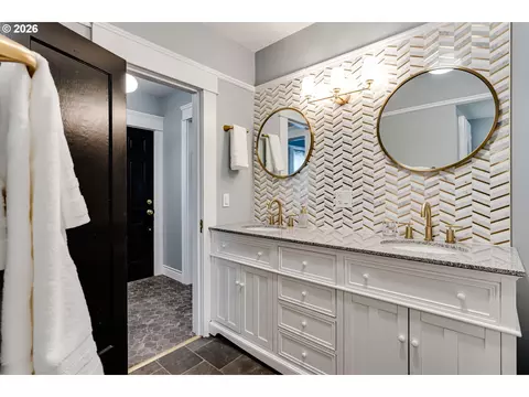 Bath - 655 Monroe St, Eugene, OR 97402 photo 2 of 2