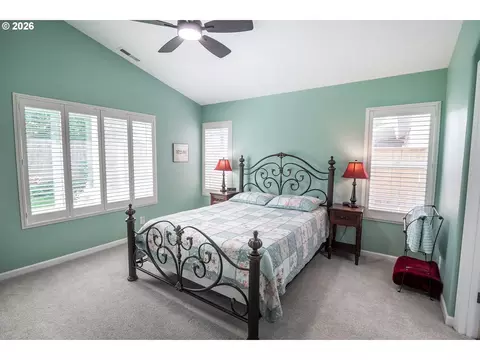 Bedroom - 5548 Jeffrey Way, Eugene, OR 97402 photo 3 of 4