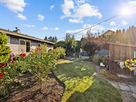 Exterior - 3329 SE Hillyard Rd, Gresham, OR 97080 photo 4 of 14