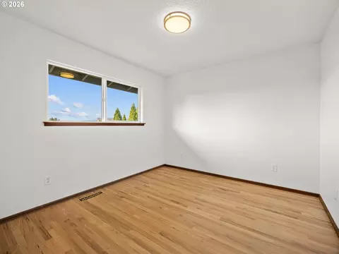 Bedroom - 3329 SE Hillyard Rd, Gresham, OR 97080 photo 1 of 6
