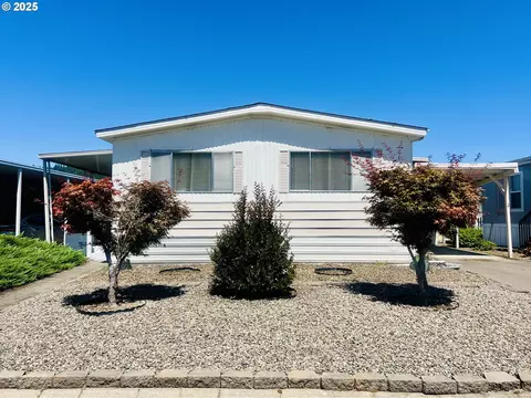1200 E Central Ave #55, Sutherlin, OR 97479