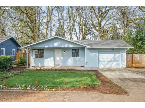 33893 SE Oak St, Scappoose, OR 97056
