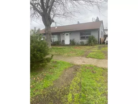 250 SW Ford Ave, Winston, OR 97496