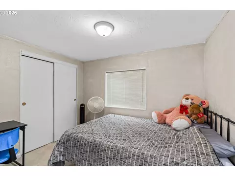 1939 Mcdonald Ct, Springfield, OR 97477 photo 18
