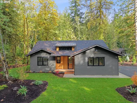 24508 E Bright Ave, Welches, OR 97067