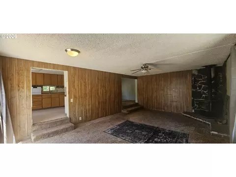 Living - 11281 SE 362nd Ave, Boring, OR 97009 photo 2 of 3