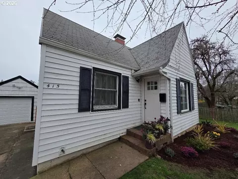 Exterior - 415 SE Roberts Ave, Gresham, OR 97080 photo 8 of 14