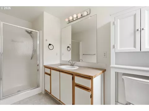 Bath - 4784 W Powell Blvd #118, Gresham, OR 97030 photo 2 of 2