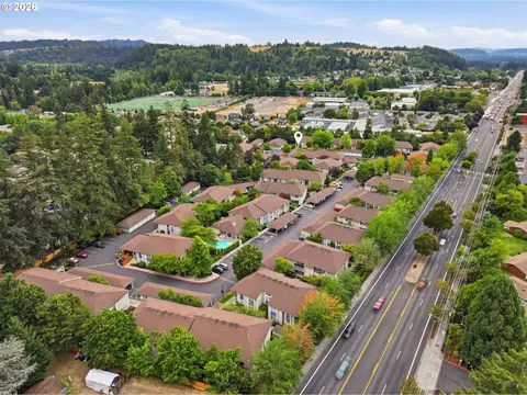 View/Area - 4784 W Powell Blvd #118, Gresham, OR 97030 photo 4 of 6