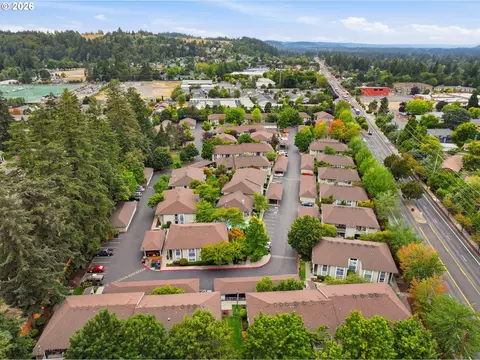 View/Area - 4784 W Powell Blvd #118, Gresham, OR 97030 photo 5 of 6