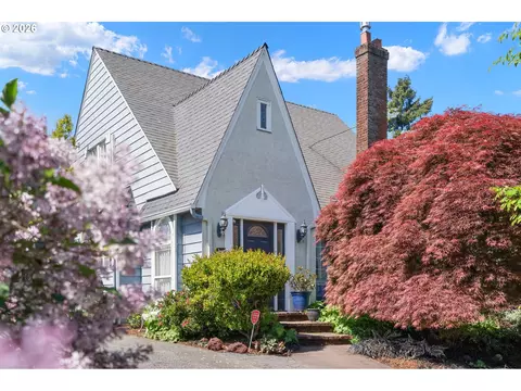 7633 N Albina Ave, Portland, OR 97217