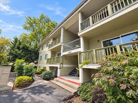 13320 SW Allen Blvd #208, Beaverton, OR 97005