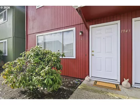 1943 W 17th Ave #A, Eugene, OR 97402