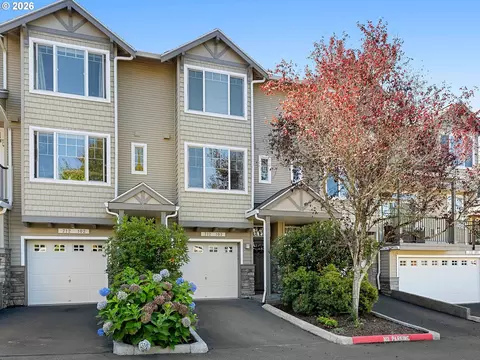 712 NW 118th Ave #103, Portland, OR 97229