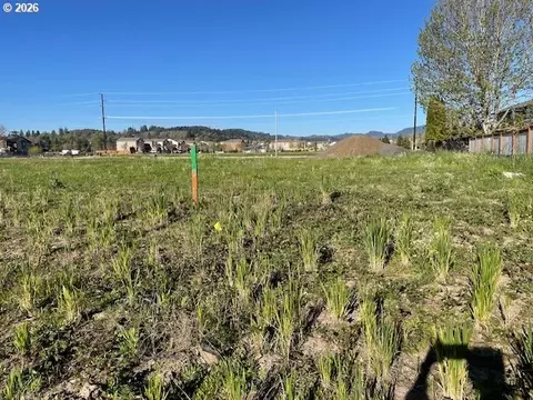 2275 NW Fendle Way, Mcminnville, OR 97128