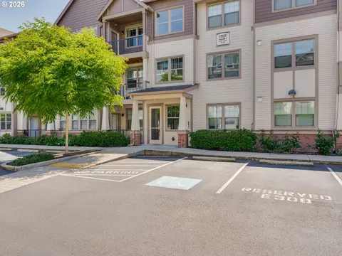 17137 SW Appledale Rd #206, Beaverton, OR 97007