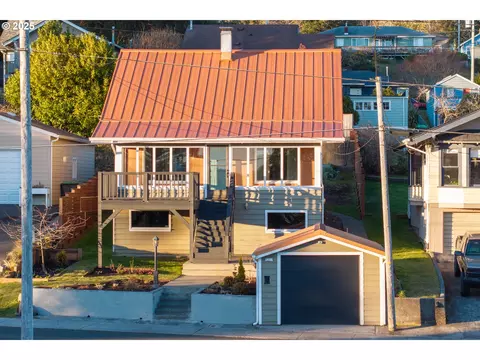 1217 Alameda Ave, Astoria, OR 97103