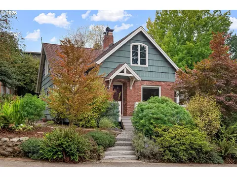 7855 SW 6th Ave, Portland, OR 97219