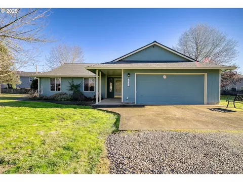 34102 SElm St, Scappoose, OR 97056