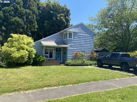 2963 Alder St, Eugene, OR 97405
