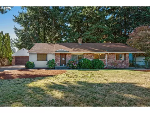 15154 E Burnside St, Portland, OR 97233