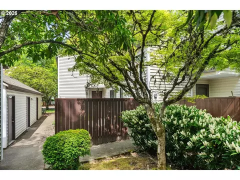5792 SW 204th Pl, Beaverton, OR 97078