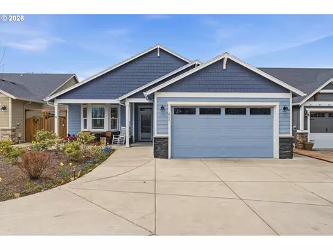 411 SW Oregon Falls Dr, Dallas, OR 97338