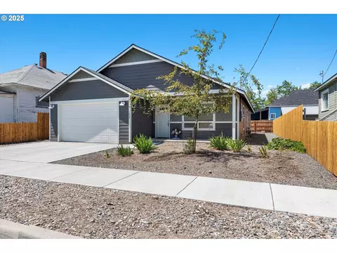 1855 Ash St, Baker City, OR 97814