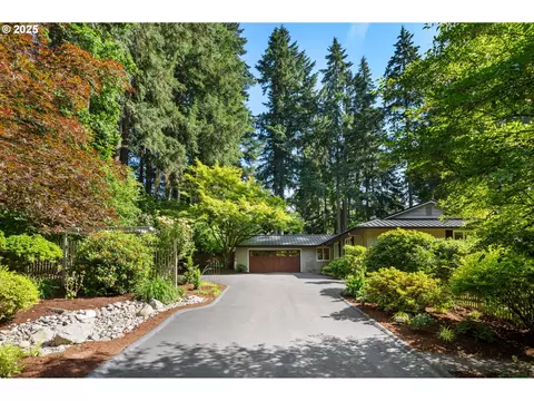 3080 Westview Cir, Lake Oswego, OR 97034