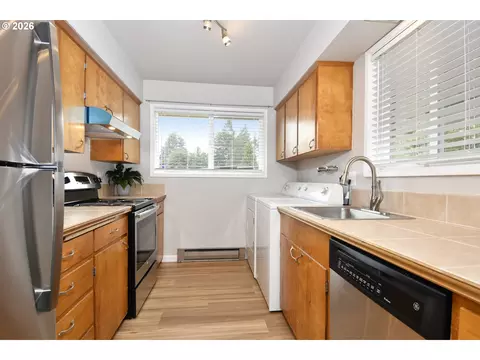 Other - 1514 NE Hogan Dr, Gresham, OR 97030 photo 1 of 8