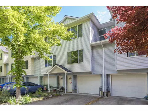 3368 SW Delaney Pl, Portland, OR 97225