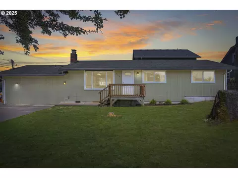 534 N 11th St, Saint Helens, OR 97051
