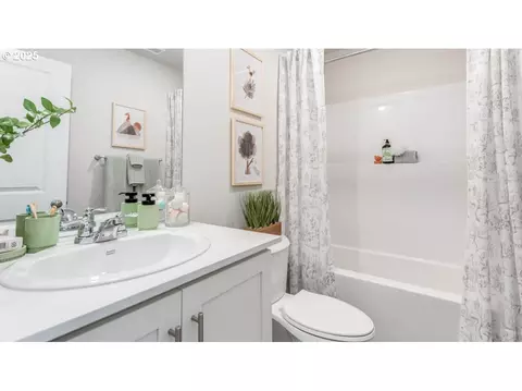 3427 SW Hartley Ave, Gresham, OR 97080 photo 17