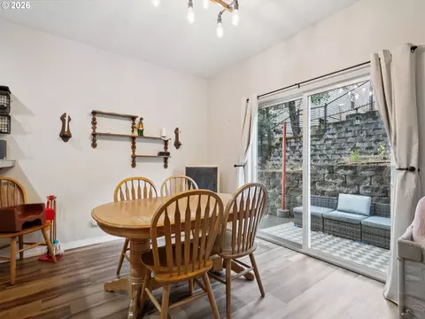 Dining - 38771 Barlow Pkwy, Sandy, OR 97055 photo 1 of 3