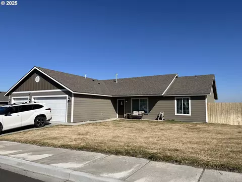2591 Oriole St, Umatilla, OR 97882