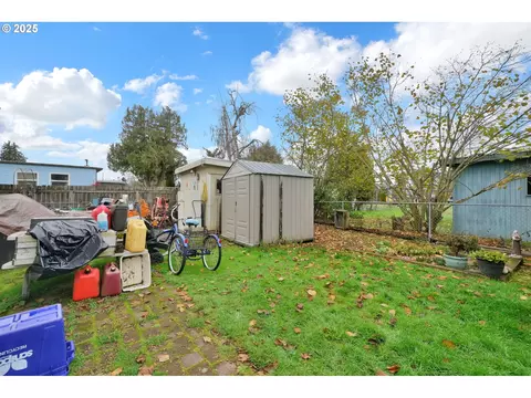 34185 El Roble Ave, Eugene, OR 97405 photo 32