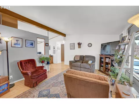 34185 El Roble Ave, Eugene, OR 97405 photo 12