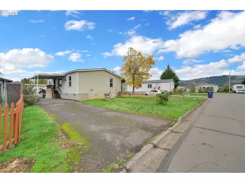 34185 El Roble Ave, Eugene, OR 97405