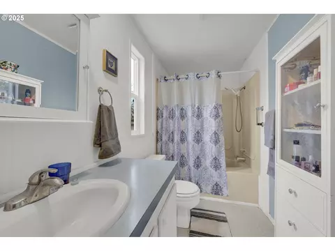 34185 El Roble Ave, Eugene, OR 97405 photo 10