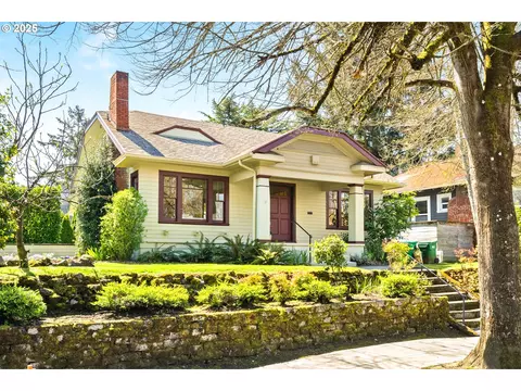 1132 NE Going St, Portland, OR 97211