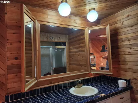 Bath - 725 W Main St, Molalla, OR 97038 photo 1 of 5