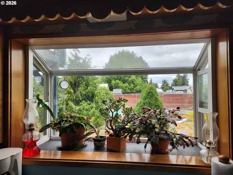 Other - 725 W Main St, Molalla, OR 97038 photo 2 of 12