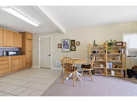 Other - 1385 Parker St, Springfield, OR 97477 photo 3 of 6