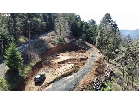 101 Alan Ln, Roseburg, OR 97471