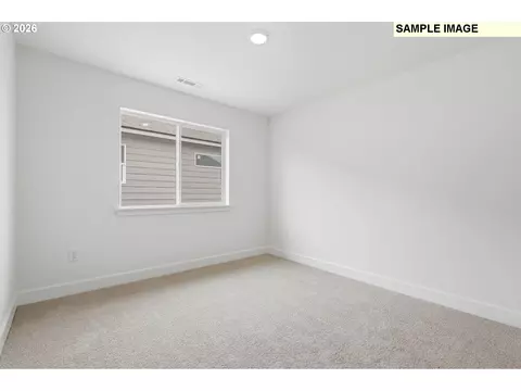 Bedroom - 894 E Maple Brook Ave, Hermiston, OR 97838 photo 5 of 5
