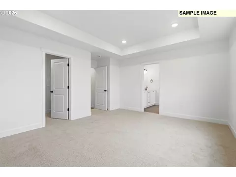 Bedroom - 894 E Maple Brook Ave, Hermiston, OR 97838 photo 3 of 5