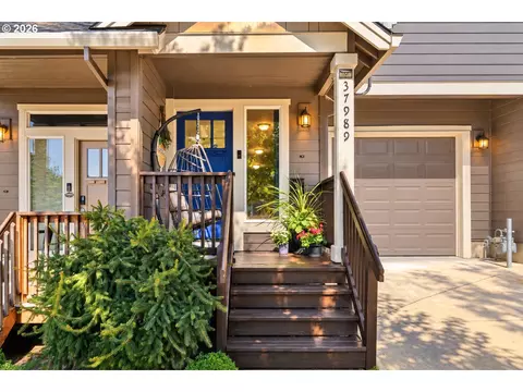 Exterior - 37989 Killarney St, Sandy, OR 97055 photo 2 of 9