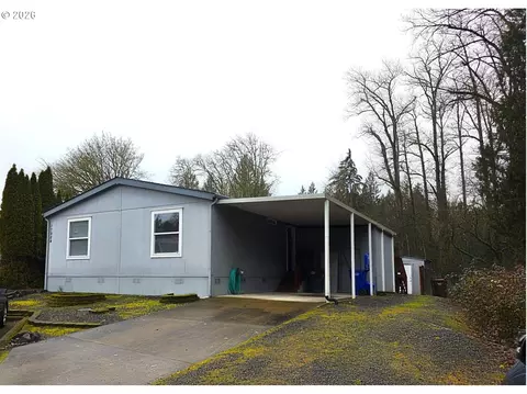 17984 S Grant Dr, Oregon City, OR 97045