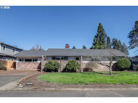 1943 Monterey Ln, Eugene, OR 97401