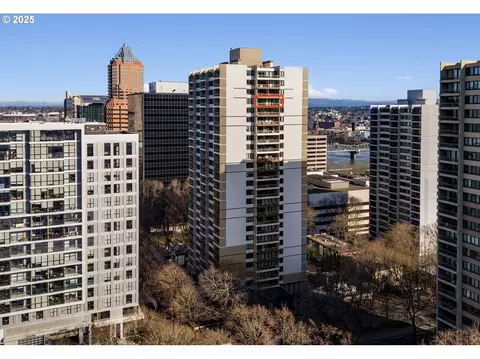 255 SW Harrison St #22A, Portland, OR 97201